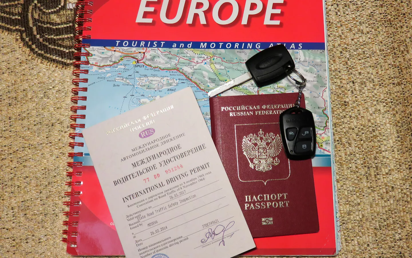 Как получить международные водительские права и где они нужны